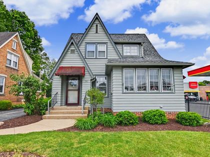 743 & 743 1/2 Harding Way W Galion, OH 44833