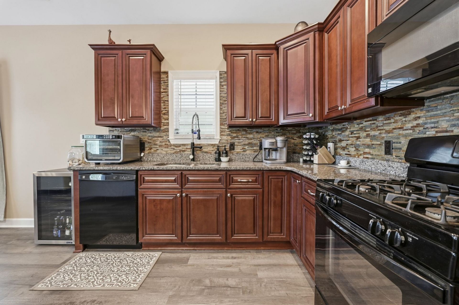 4329 Grande Harbour Blvd.  Photo 10