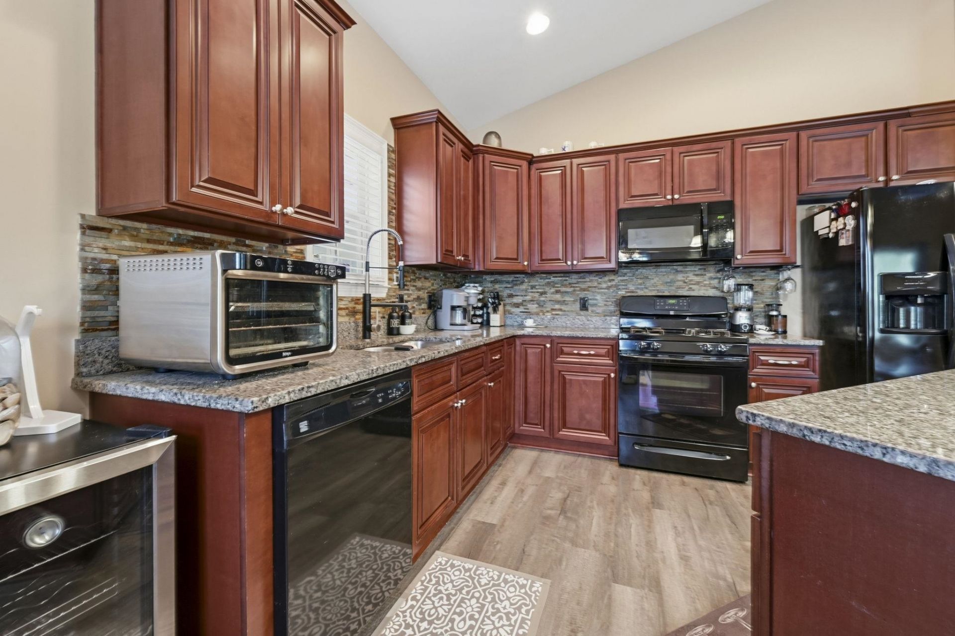 4329 Grande Harbour Blvd.  Photo 9