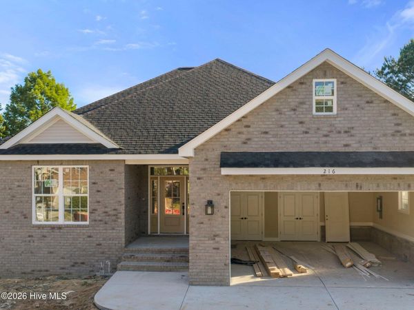 216 Ravennaside Drive NW, Calabash, NC 28467