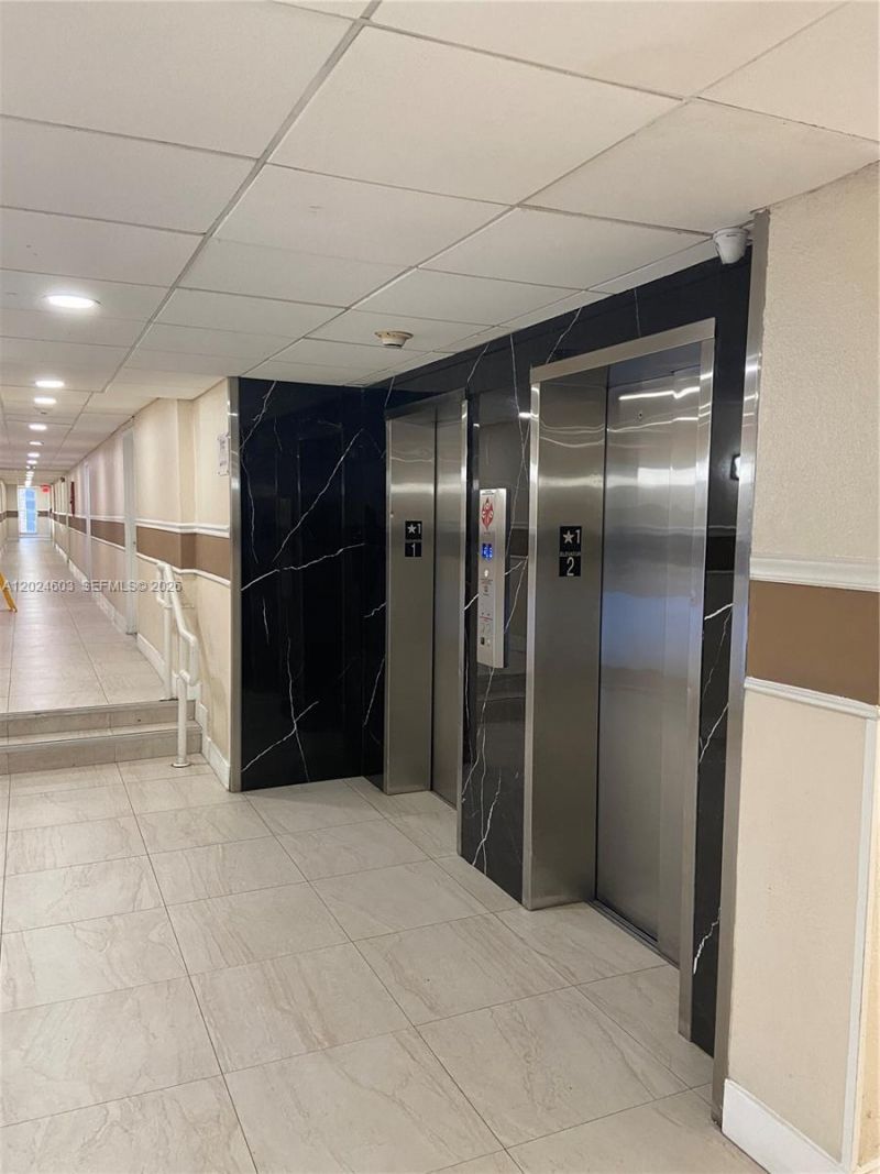 4550 NW 9th St , Unit 203E, Miami, FL 33126 Photo
