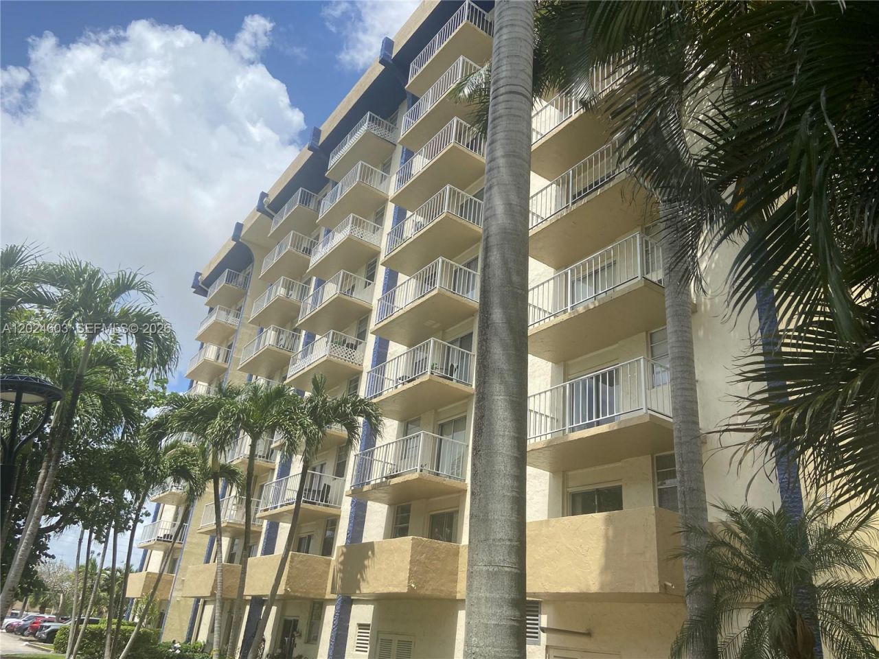 4550 NW 9th St , Unit 203E, Miami, FL 33126 Photo