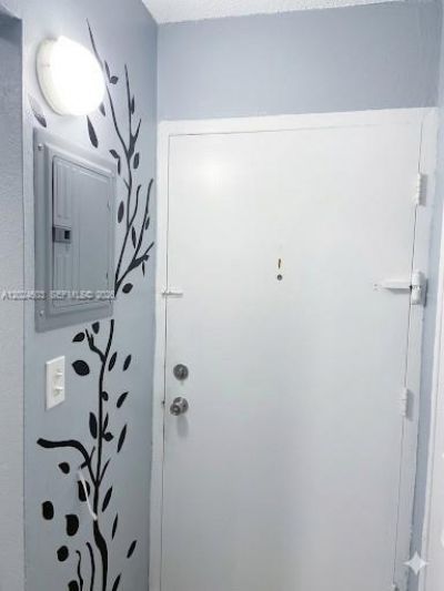 4550 NW 9th St , Unit 203E, Miami, FL 33126 Photo