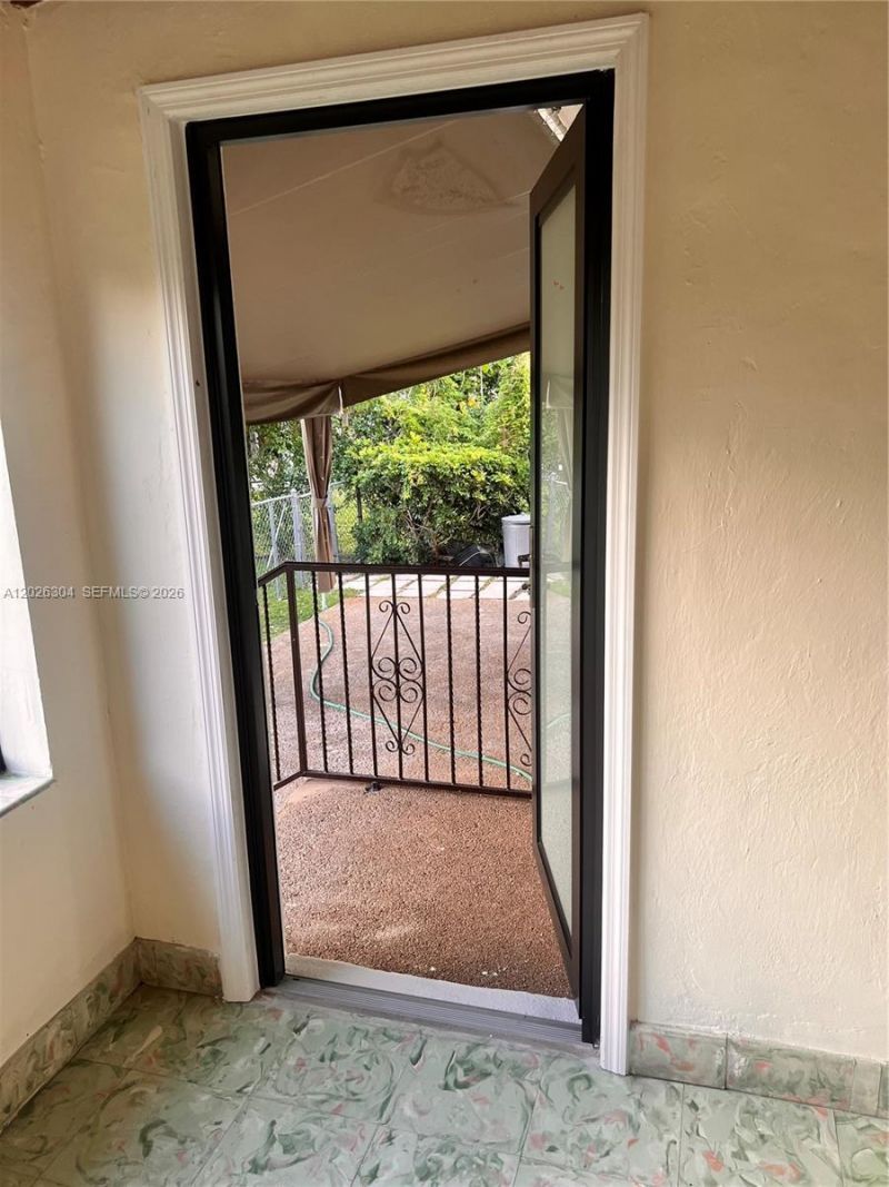 3240 SW 57th Ave , Miami, FL 33155 Photo