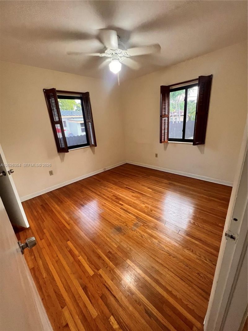 3240 SW 57th Ave , Miami, FL 33155 Photo