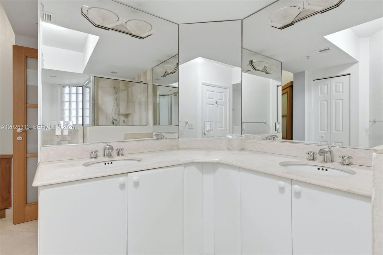 140 Meridian Ave , Unit 315, Miami Beach, FL 33139 Photo