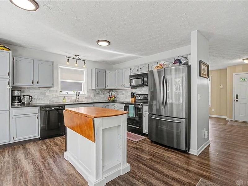 83 S Glen Oak Drive, Springboro, OH 45066 Photo 12