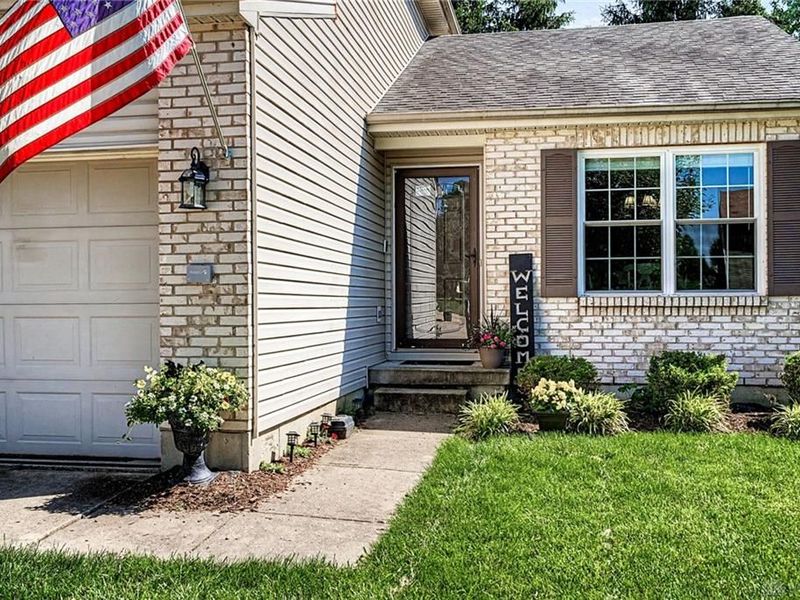 83 S Glen Oak Drive, Springboro, OH 45066 Photo 5