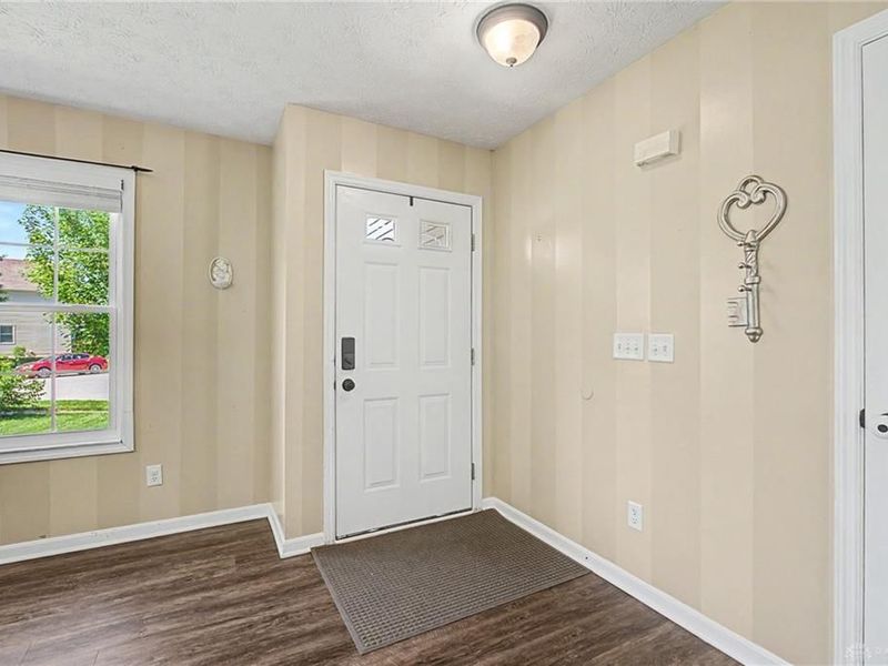 83 S Glen Oak Drive, Springboro, OH 45066 Photo 7