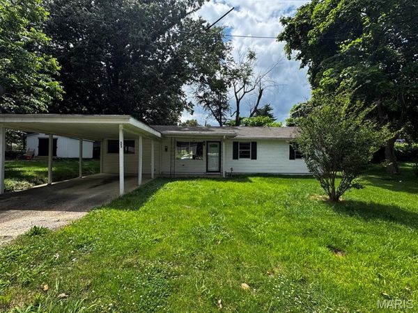 1705 Minola Street , Poplar Bluff, MO 63901