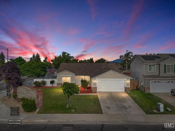5702 California Spring Drive, Bakersfield, CA 93313