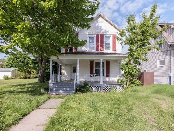 526-528 Hamilton Avenue , Lorain, OH 44052