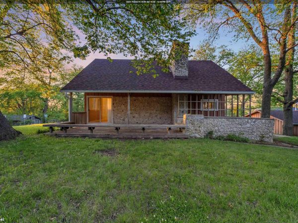 15266 Bayside Avenue, Clear Lake, IA 50428