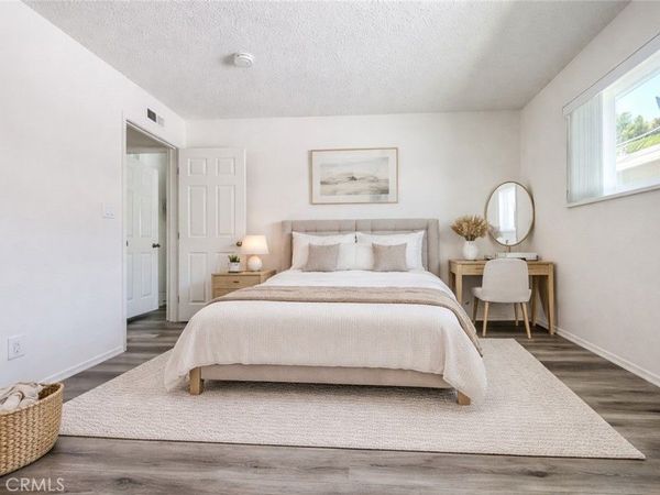 7722 Cypress, Unit B, Huntington Beach, CA 92647