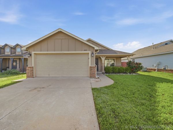 16043 S 88th East Avenue , Bixby, OK 74008