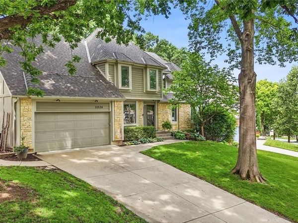 11526 Knox Street, Overland Park, KS 66210
