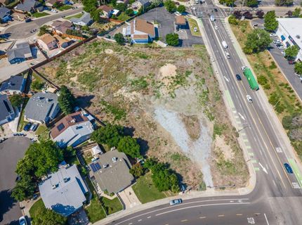 Roseville Rd, Sacramento, CA 95842 Photo