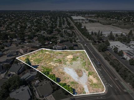 Roseville Rd, Sacramento, CA 95842 Photo