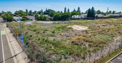 Roseville Rd, Sacramento, CA 95842 Photo