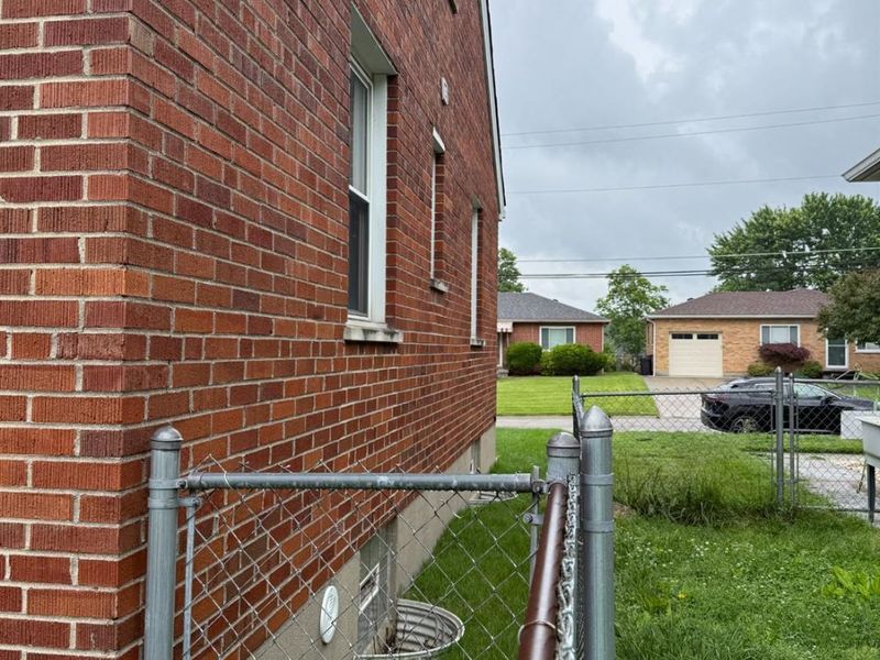 173 W Crest Drive, Reading, OH 45215 Photo 26