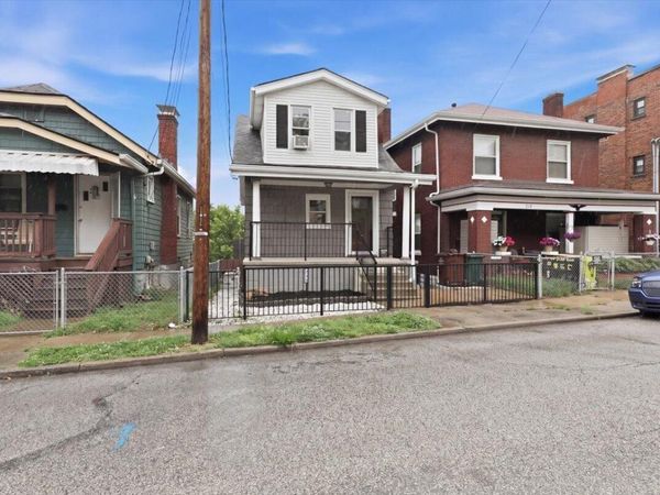 221 W 13th Street, Newport, KY 41071