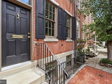 113 PEMBERTON STREET, PHILADELPHIA, PA 19147