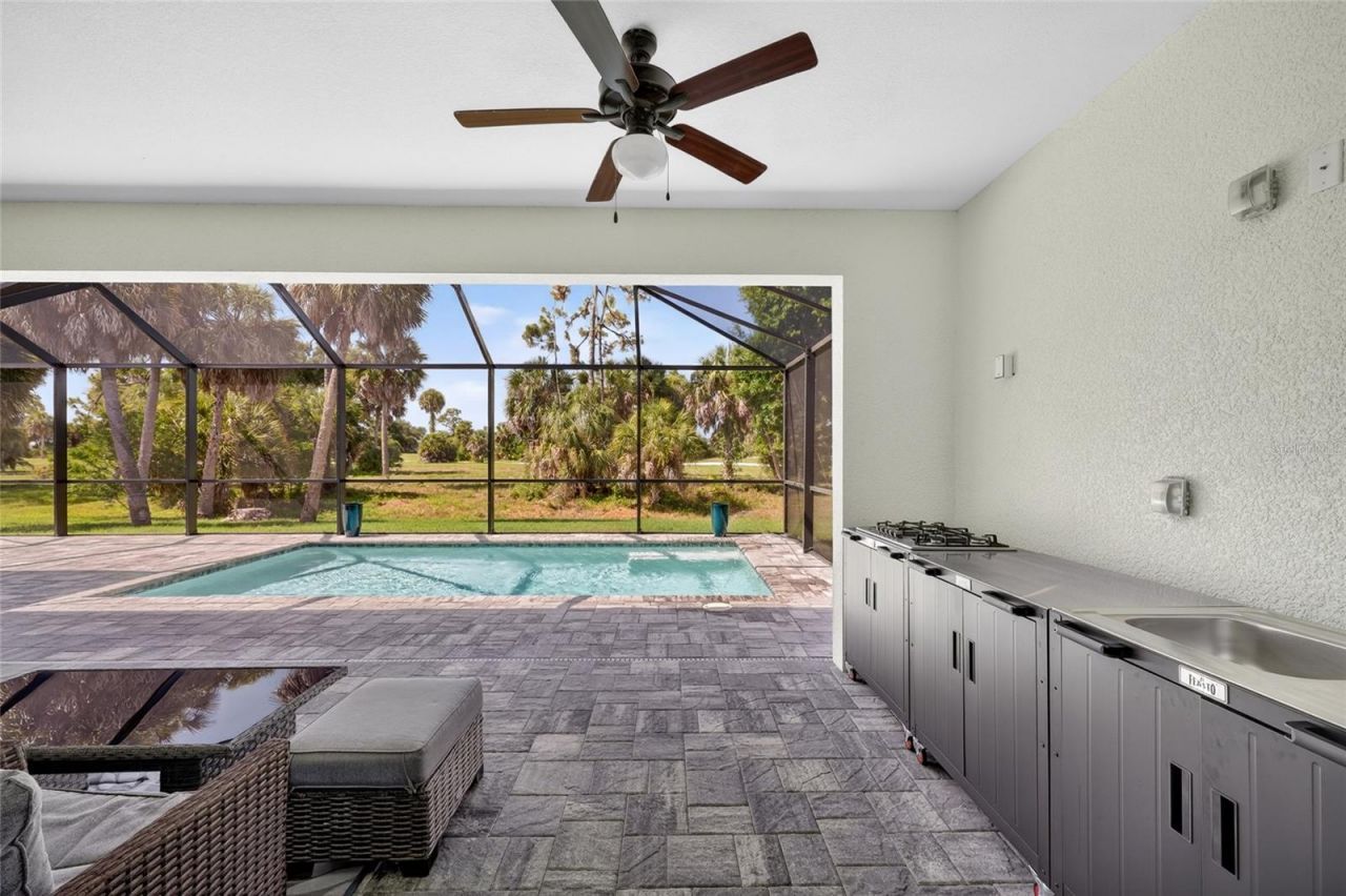 592 Rotonda Circle , Rotonda West, FL 33947 Photo