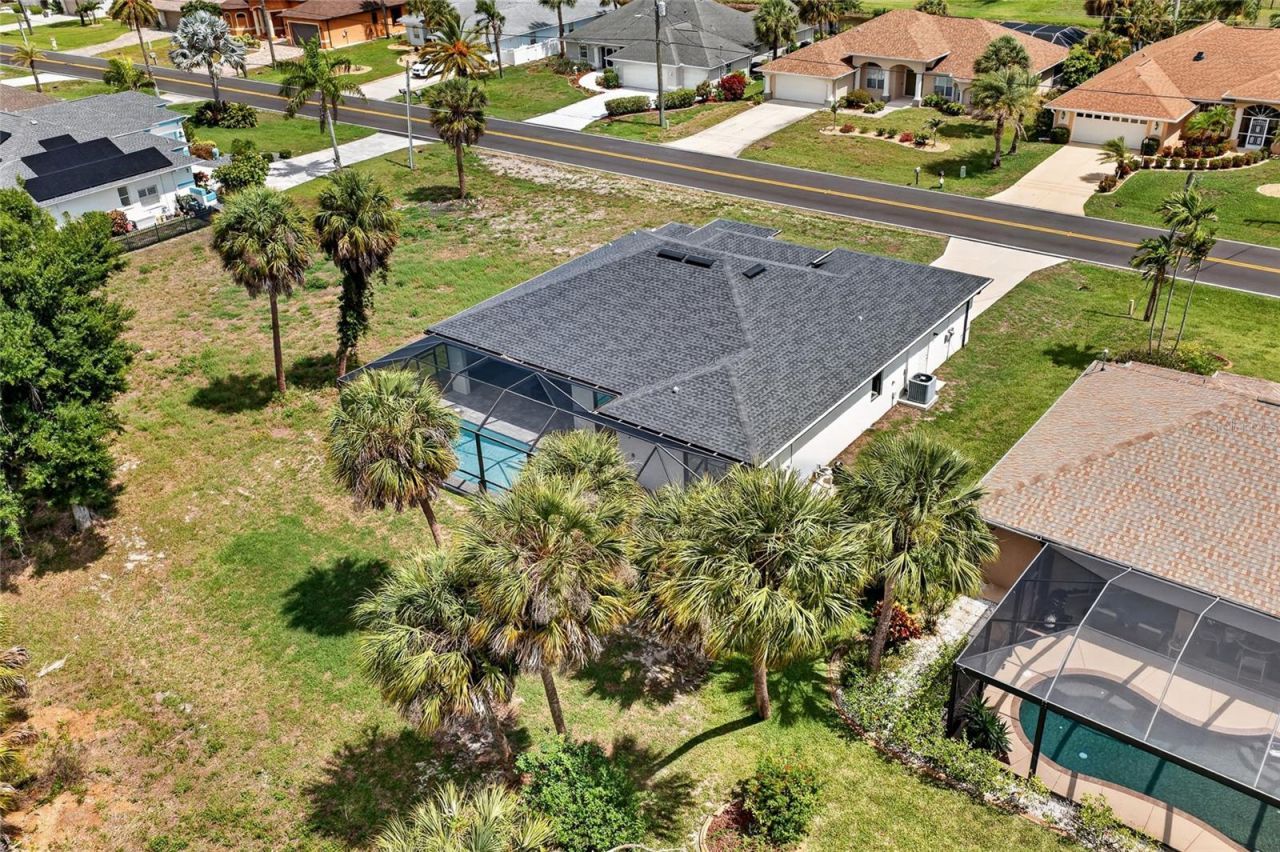 592 Rotonda Circle , Rotonda West, FL 33947 Photo