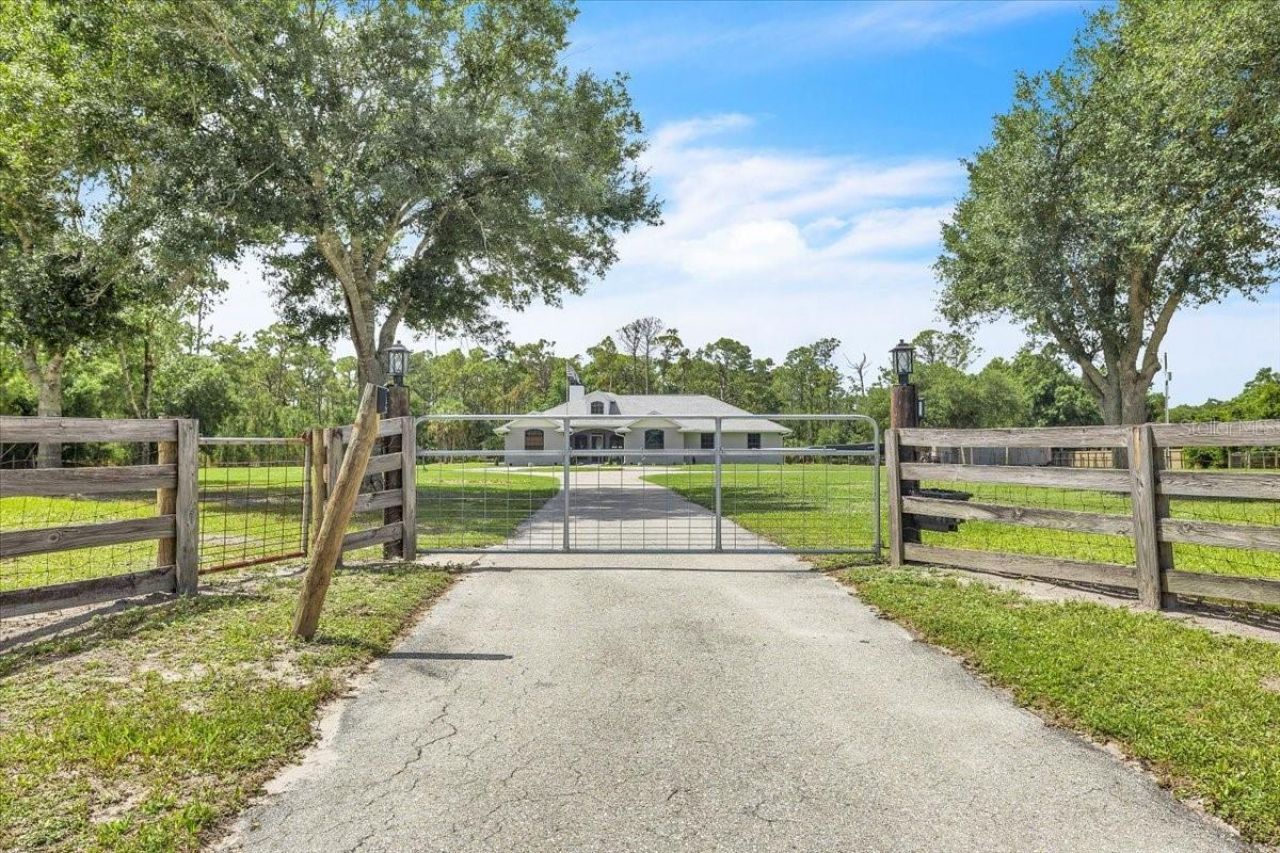 1383 Tropicaire Boulevard, North Port, FL 34286 Photo