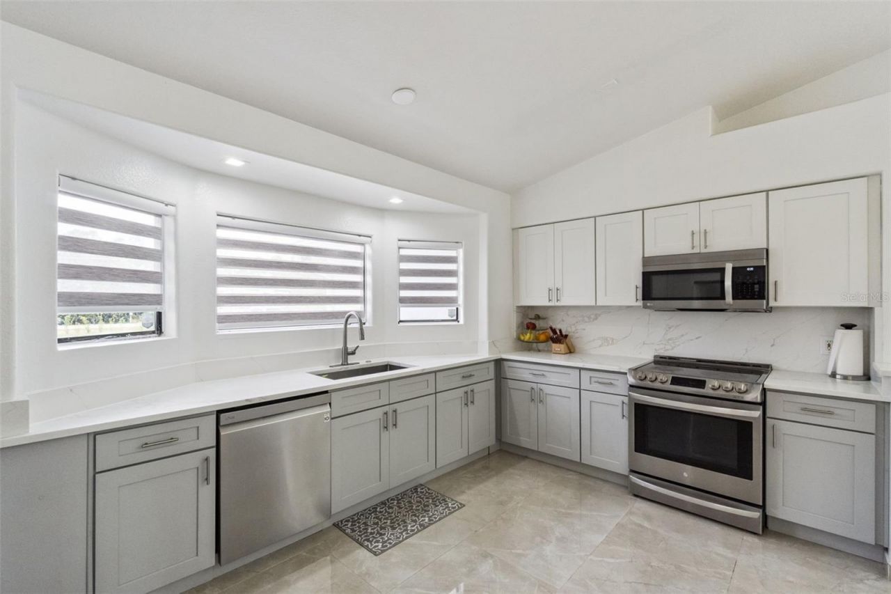7035 Big Bend Drive, Saint Cloud, FL 34771 Photo