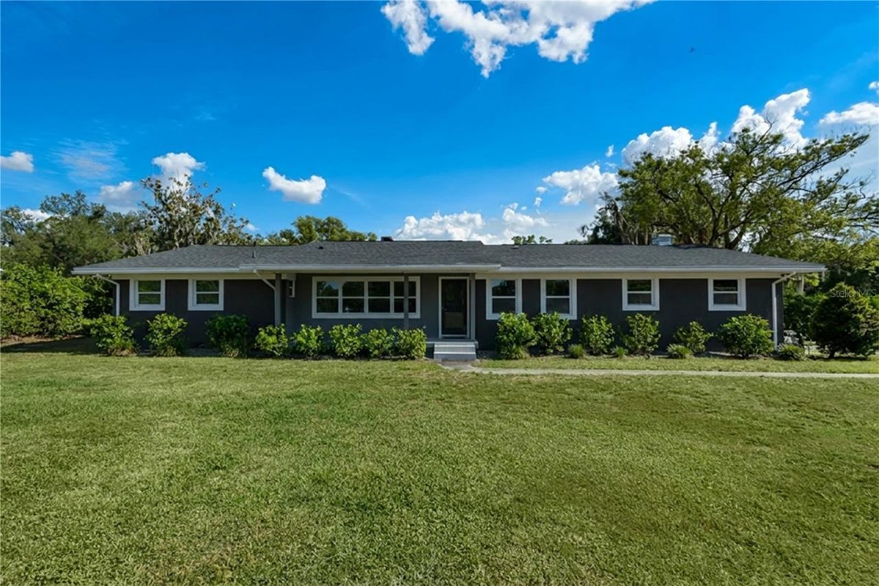 511 Lake Miriam Drive, Lakeland, FL 33813 Main Photo