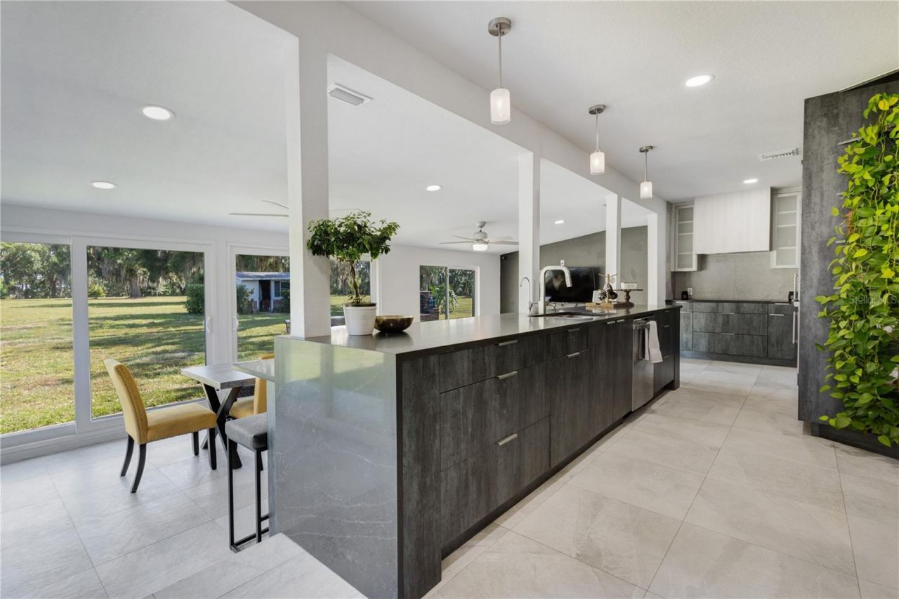 511 Lake Miriam Drive, Lakeland, FL 33813 Photo