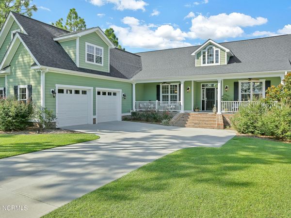 2746 Oak Forest Drive , Southport, NC 28461