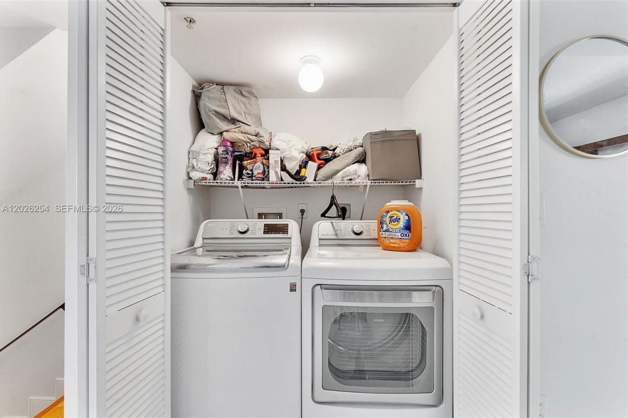 2704 NE 184th Ter, Aventura, FL 33160 Photo