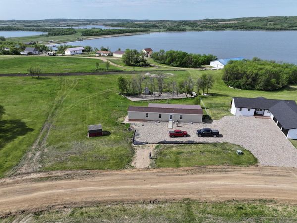 2830 G St, Harvey, ND 58341