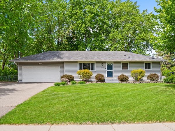 16645 Flagstaff Avenue W, Rosemount, MN 55068