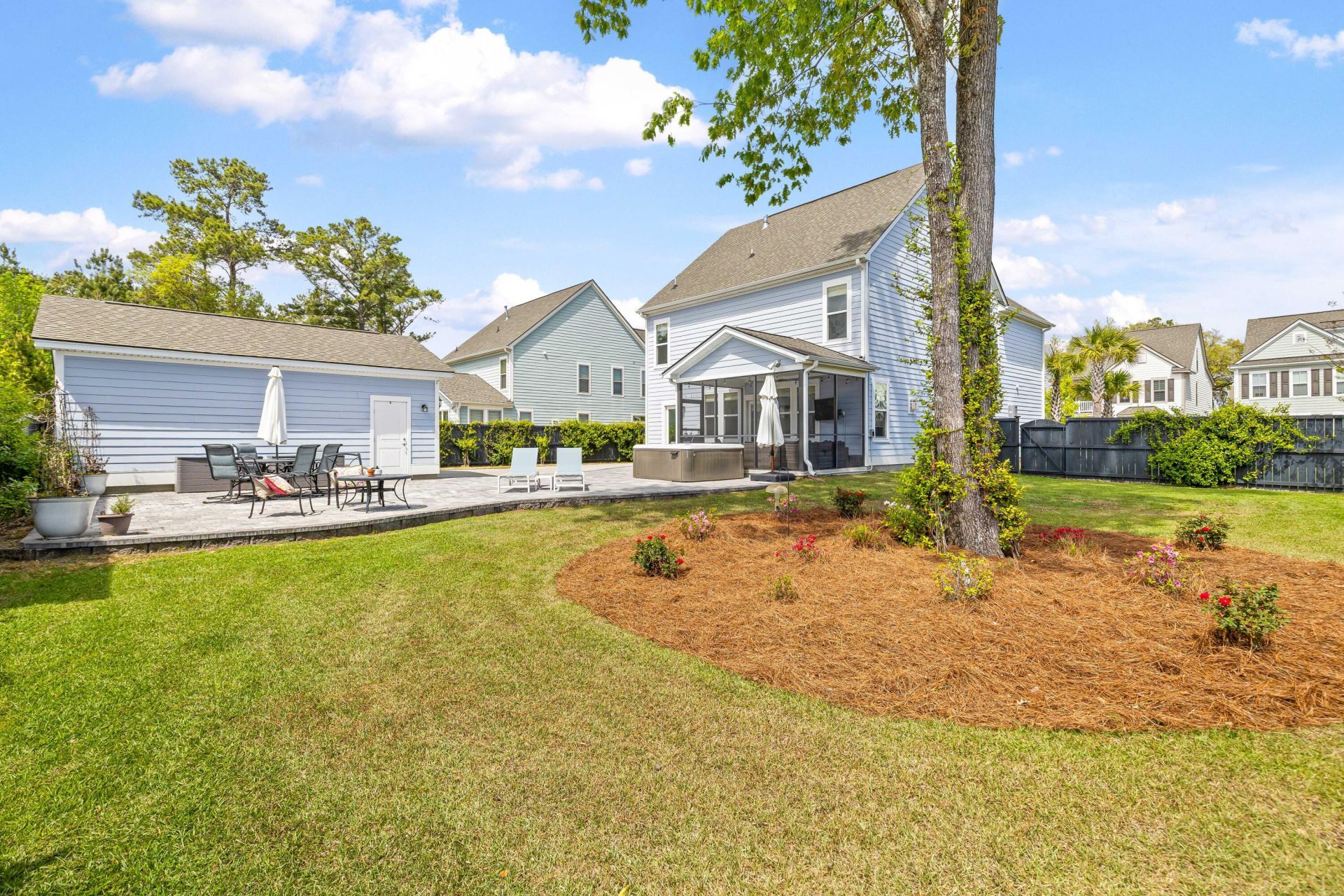2085 Utsey Street Photo 7