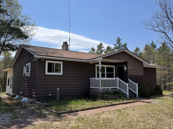 1724 E North Down River Road, Grayling, MI 49738