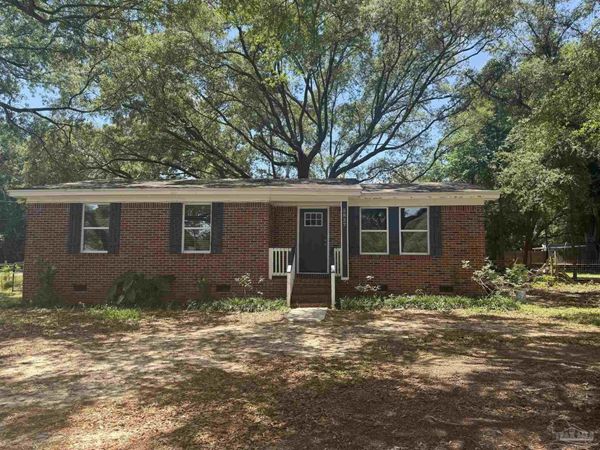 5837 Berryhilll Rd, Milton, FL 32570