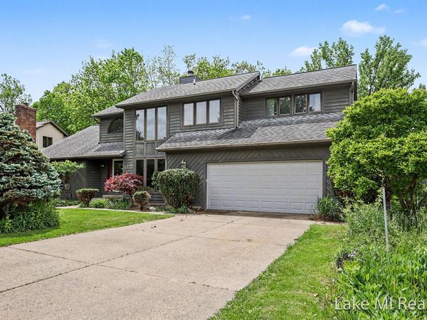 5537 Bentbrook Street SE, Kentwood, MI 49508