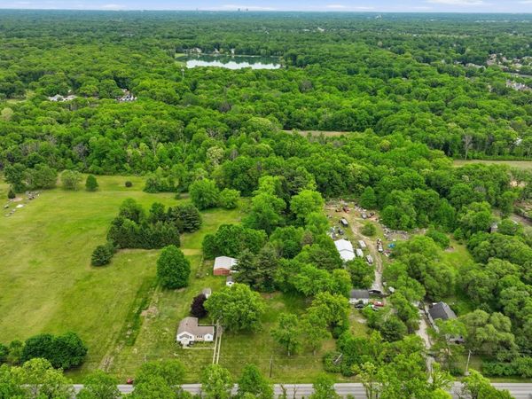 530 N Crissey Road , Holland, OH 43528