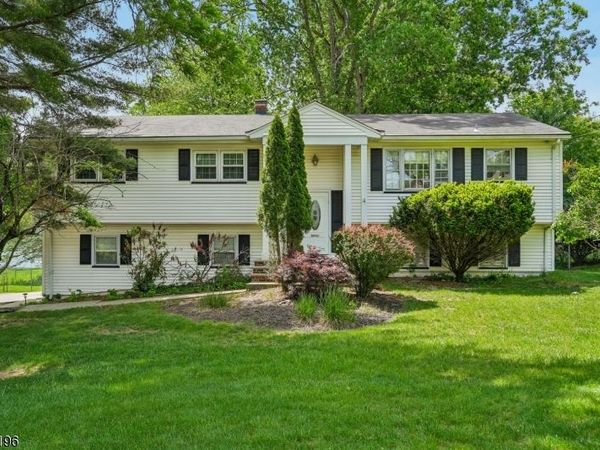 22 Marlton Dr, Wayne, NJ 07470