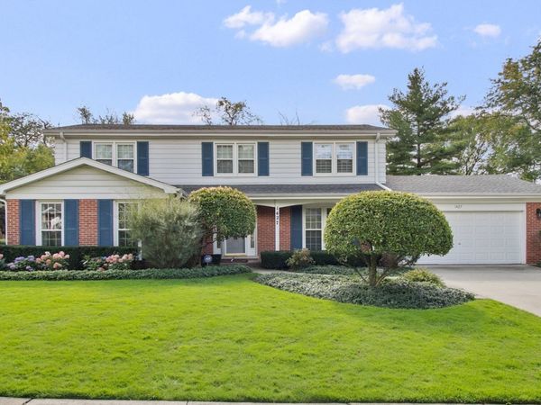 1427 Woodhill Drive , Northbrook, IL 60062