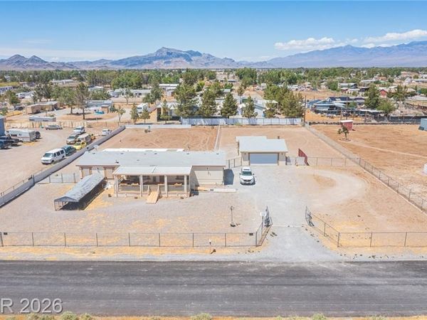 3200 Maple Road, Pahrump, NV 89048