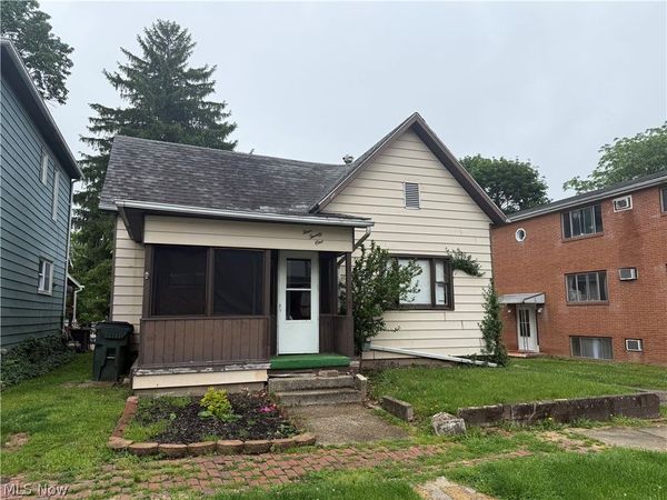 421 N 11th Street, Cambridge, OH 43725