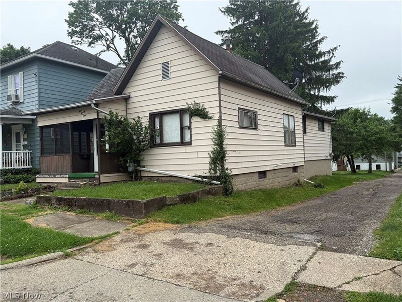 421 N 11th Street, Cambridge, OH 43725 Photo 2