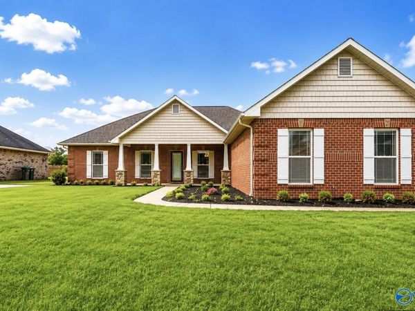 109 Harbor Glen Drive SW, Madison, AL 35756