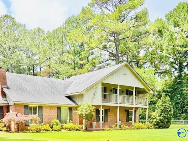1037 Vestavia Drive, Decatur, AL 35603