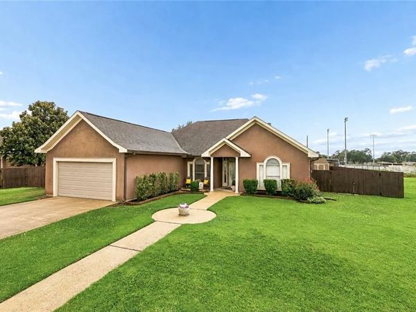 327 N PINE Street , Gramercy, LA 70052