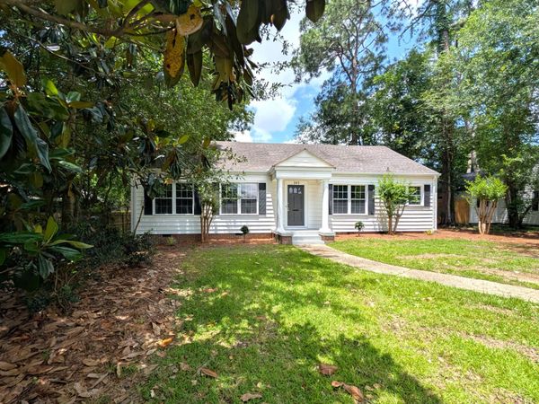 203 S 21st Ave., Hattiesburg, MS 39401